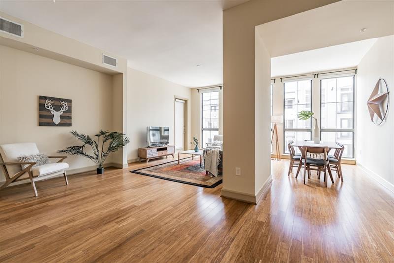 Фото The Luxury Suites of Houston