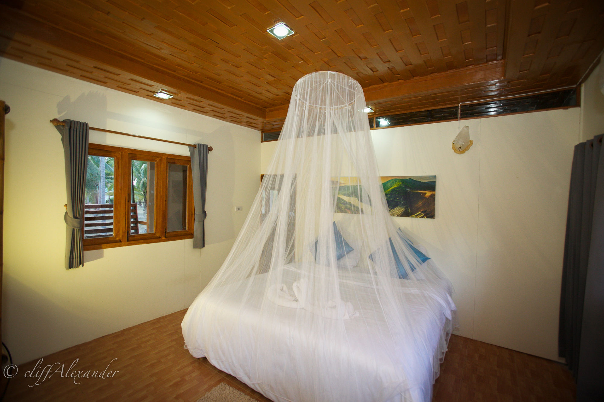 Фото The Ford Sunset Beach Resort