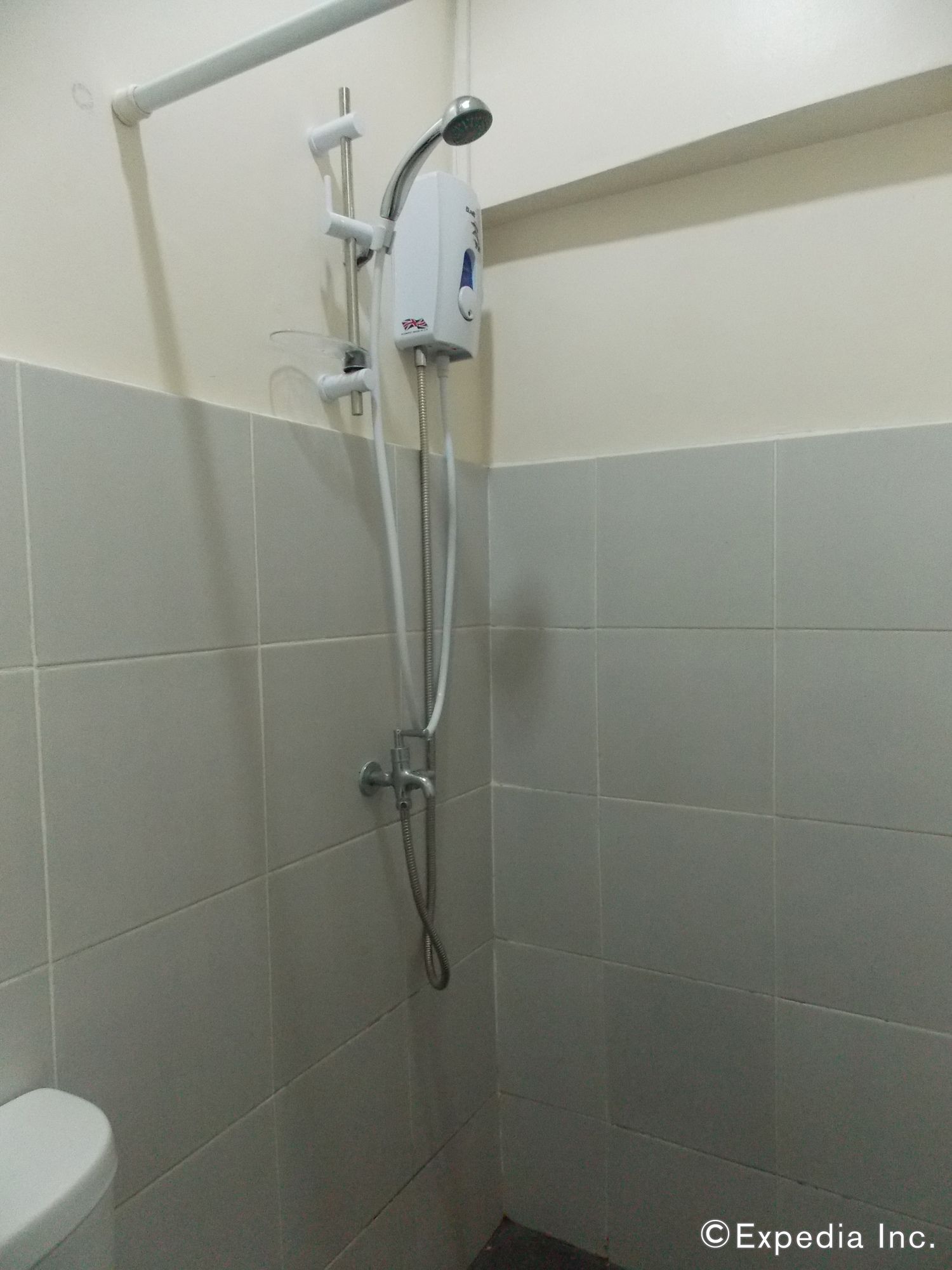 Фото Hometown Hotel Bacolod - Lacson