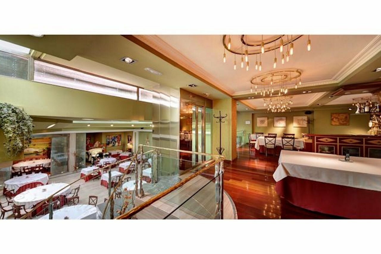 Фото Aparthotel Hispanos 7 Suiza