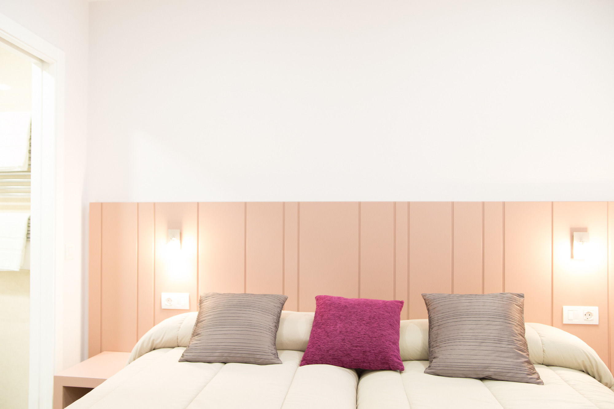 Фото Linares Rooms Santiago