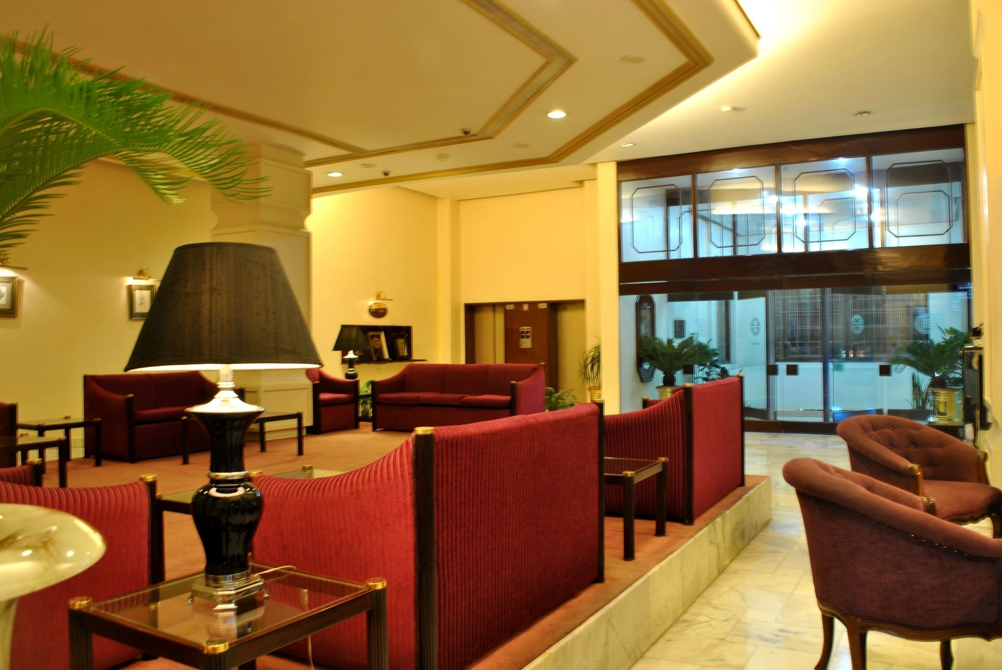 Фото Dynasty Hotel