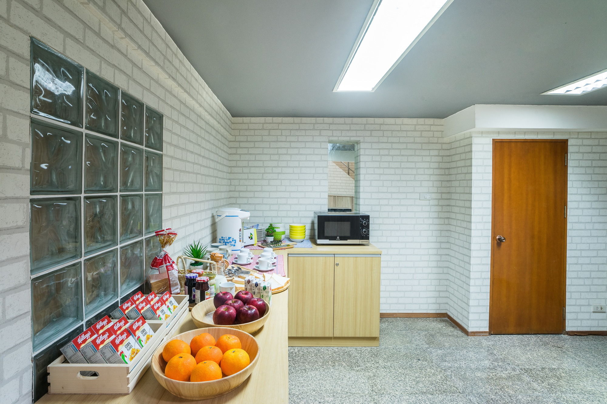 Фото Hostel At Thonglor