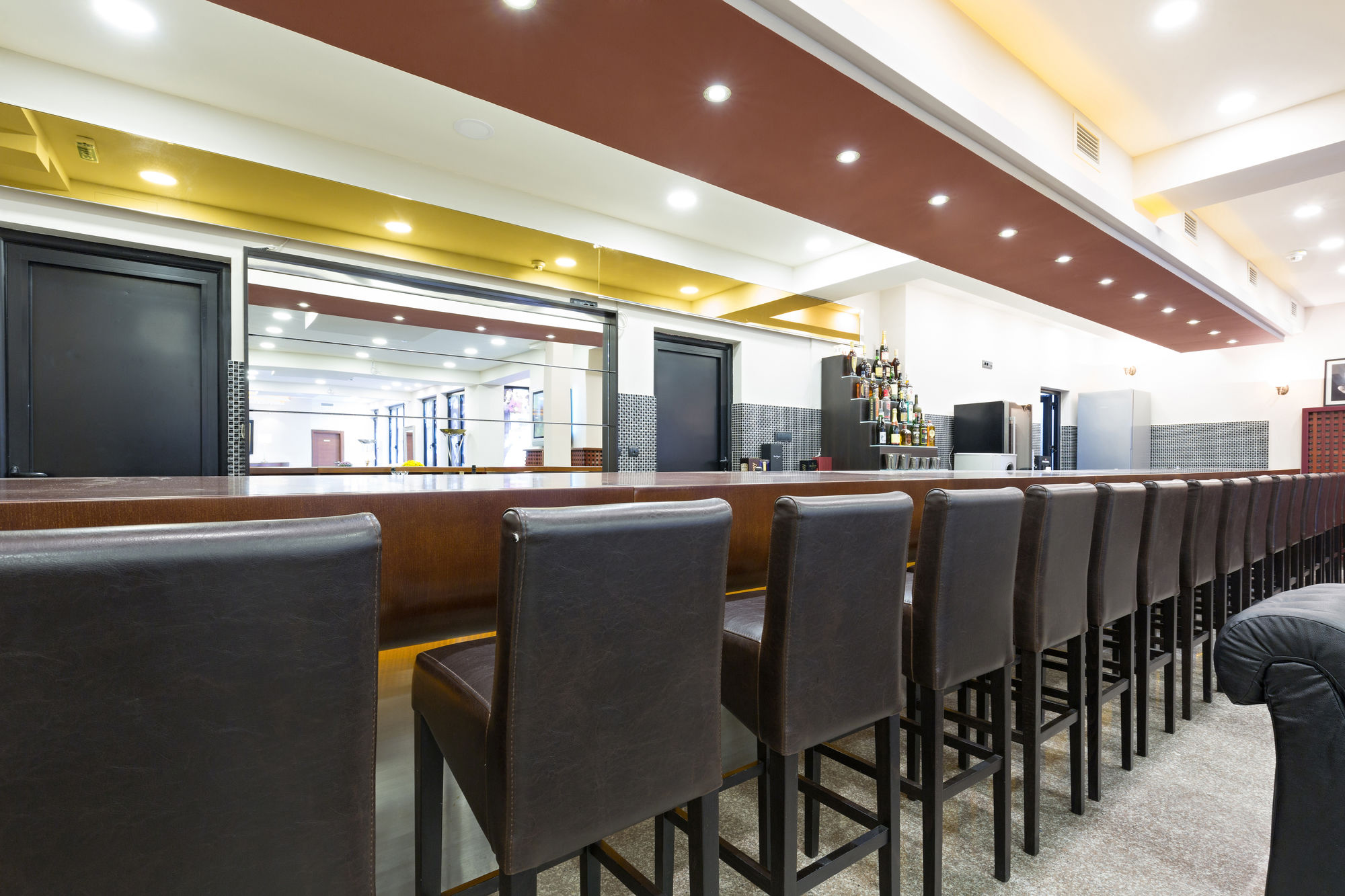 Фото Hotel Sterling Garni