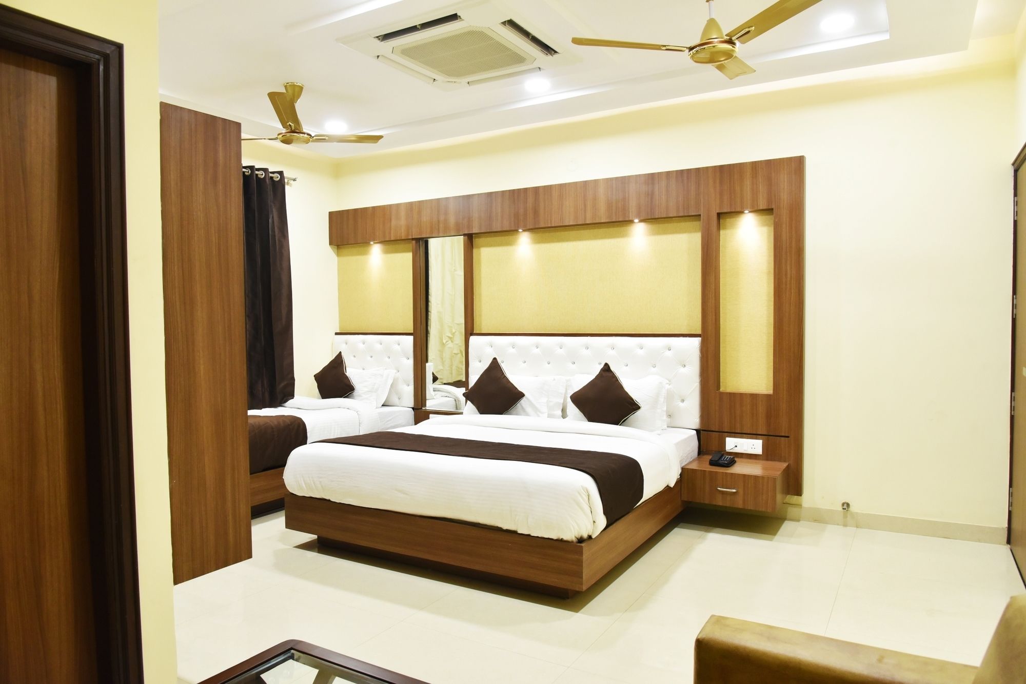 Фото Hotel Amritsar International