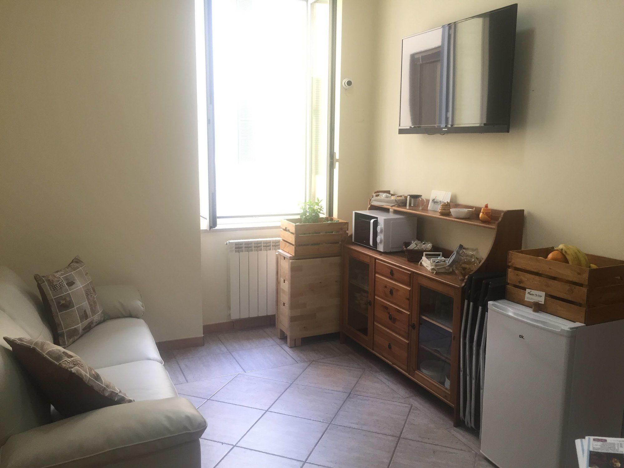 Фото Naples to live