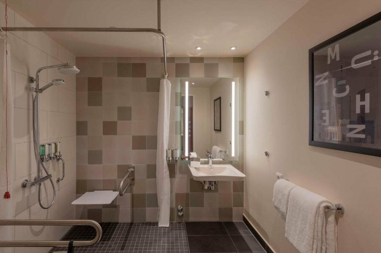 Фото Hampton by Hilton Vienna City West