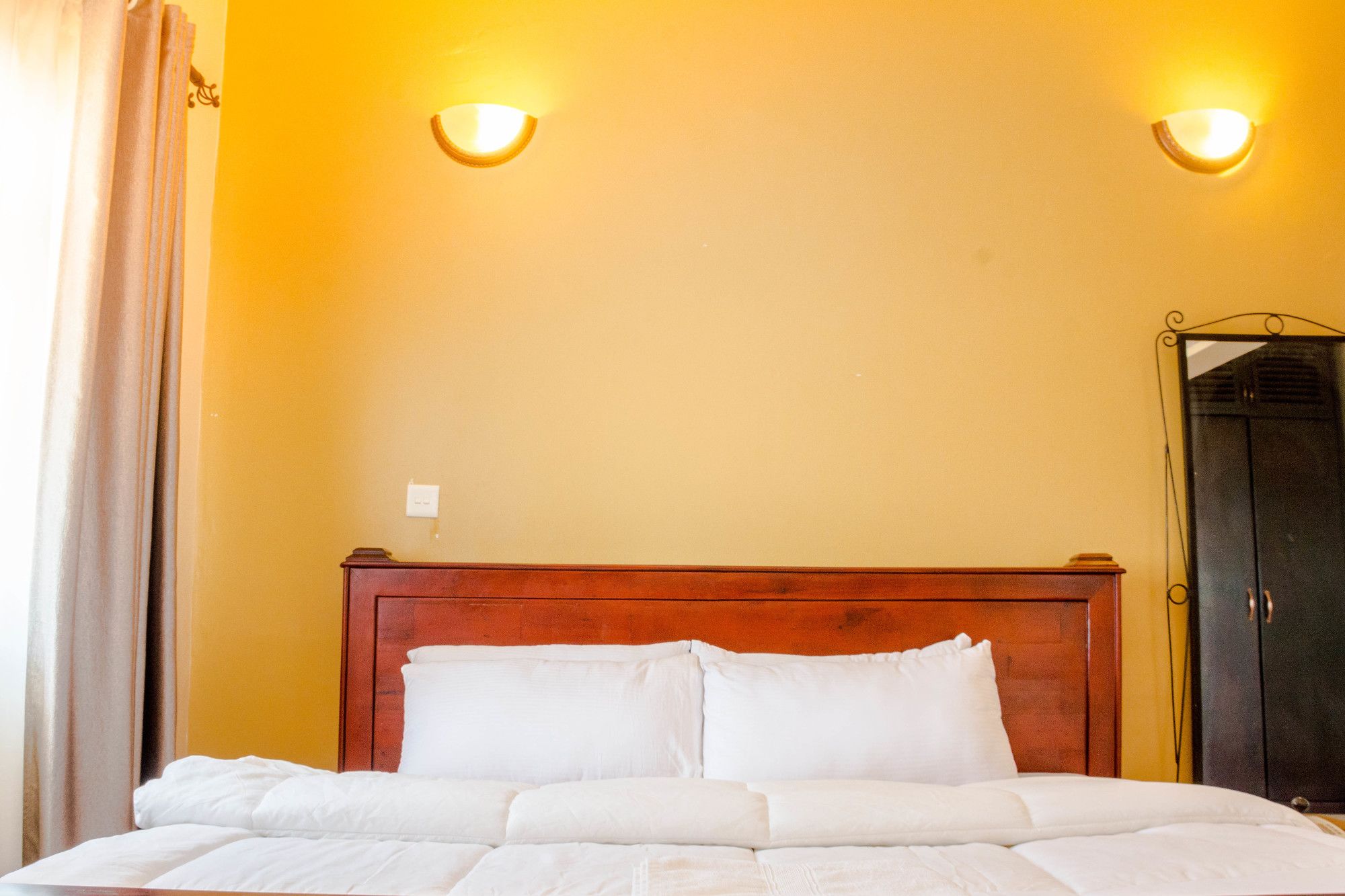 Фото Meley Impala Hotel