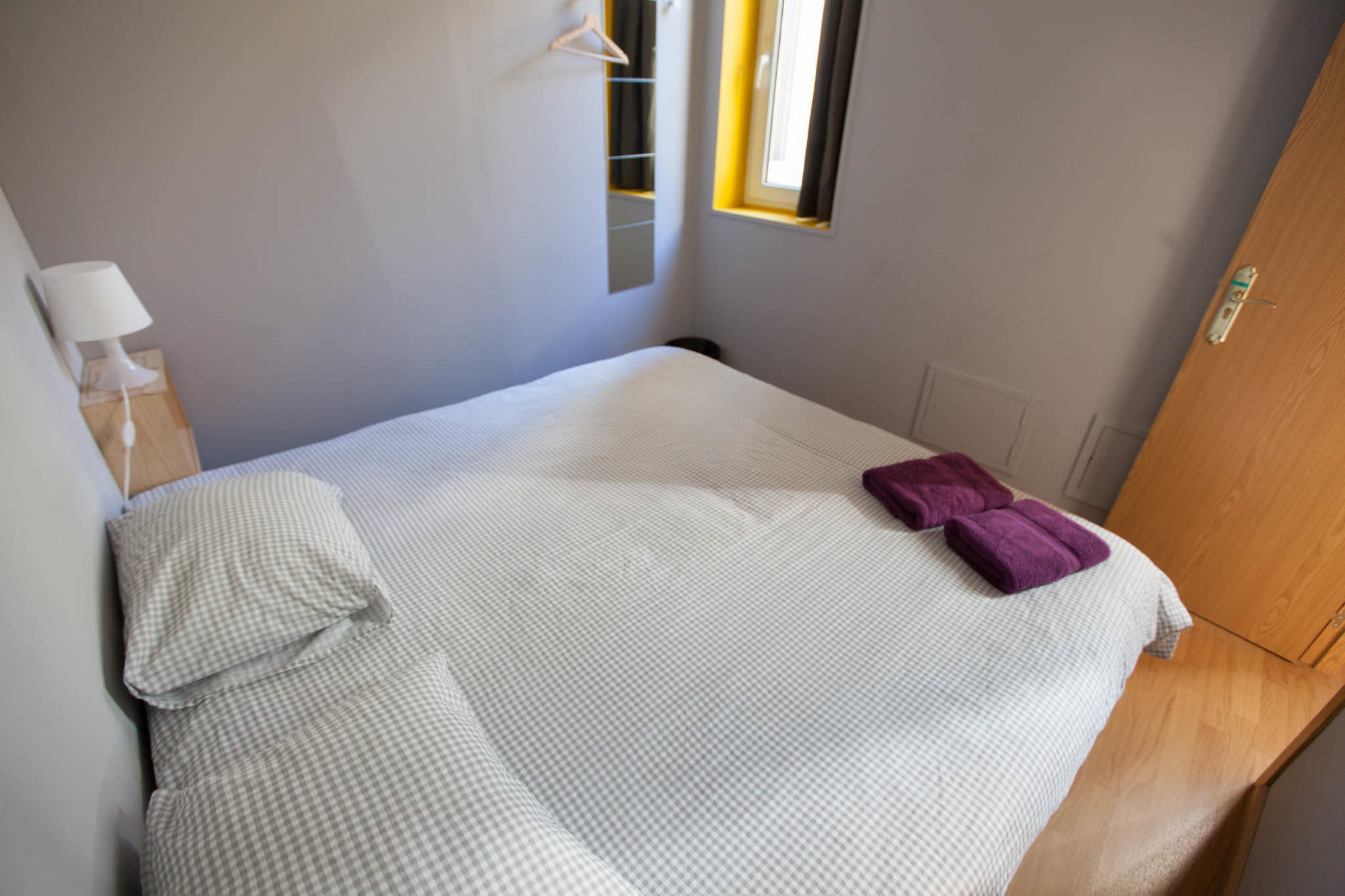 Фото Onefam Sungate Hostel Madrid