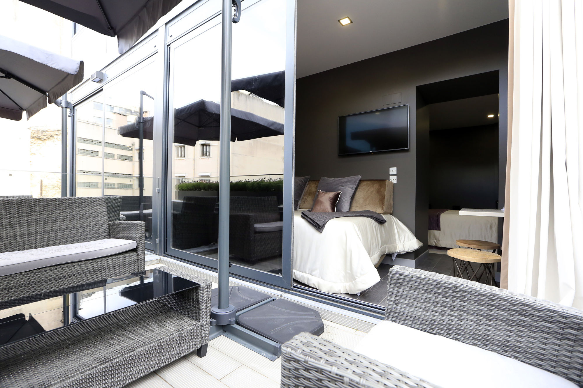 Фото Charm Flats