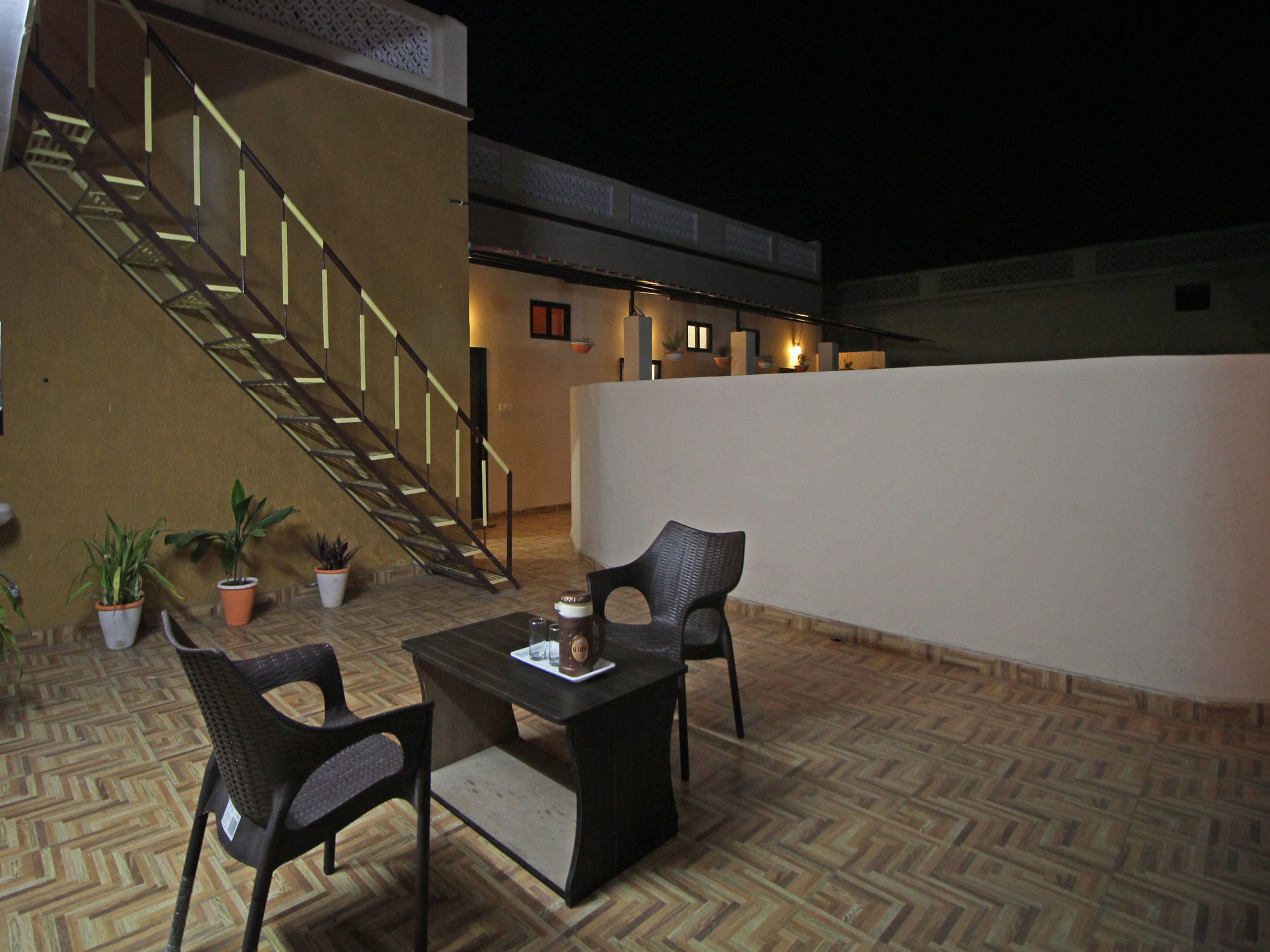 Фото Oyo 4715 Kk Residency