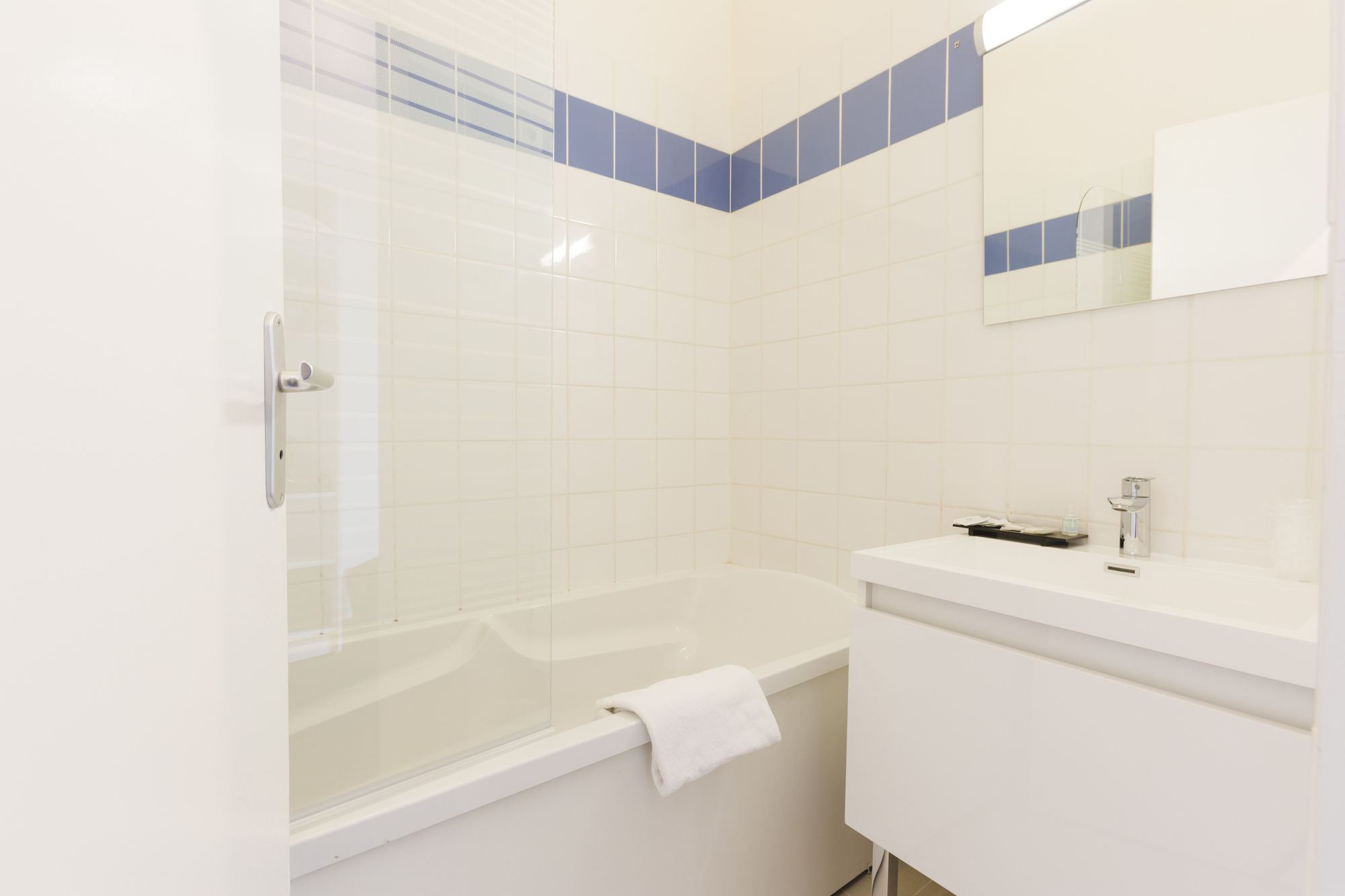 Фото Hôtel Le Saint Louis