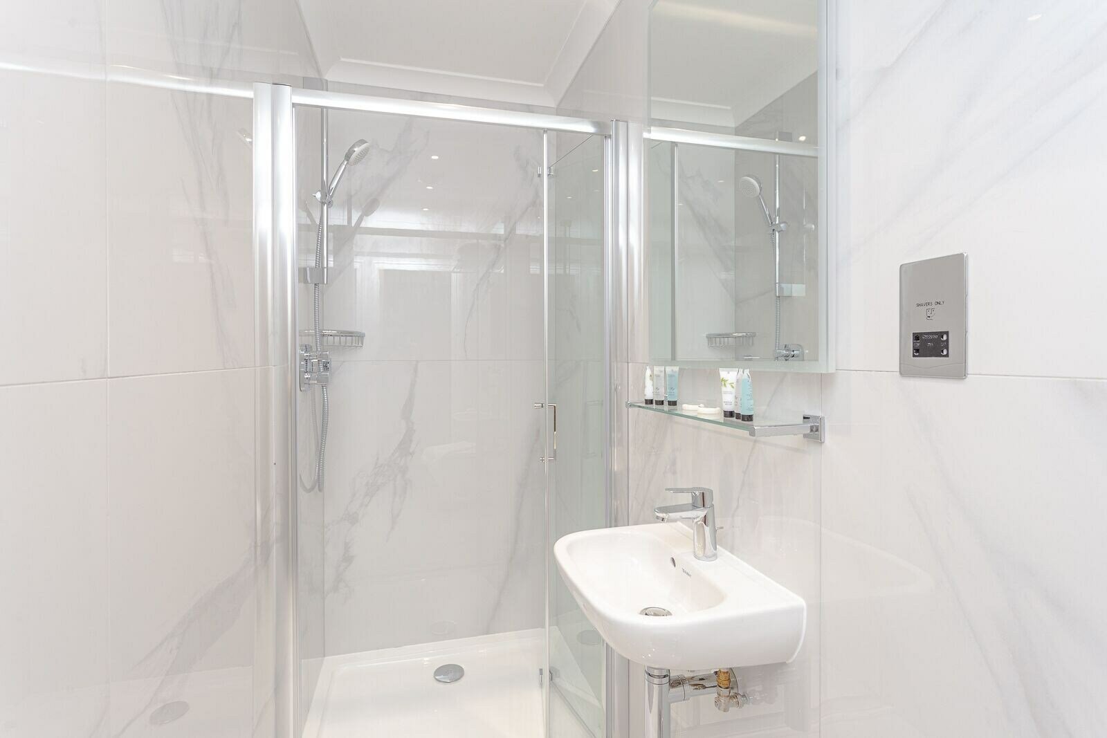 Фото Alexander Apartments