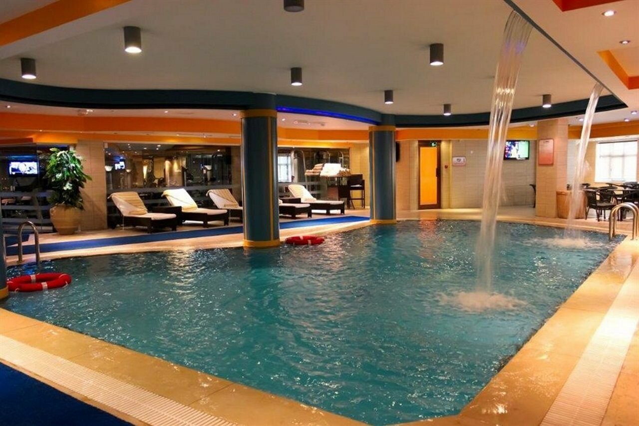 Фото Days Inn by Wyndham Hotel Suites Amman