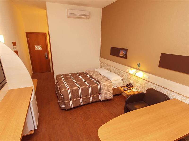 Фото Hotel 10 Sao Leopoldo