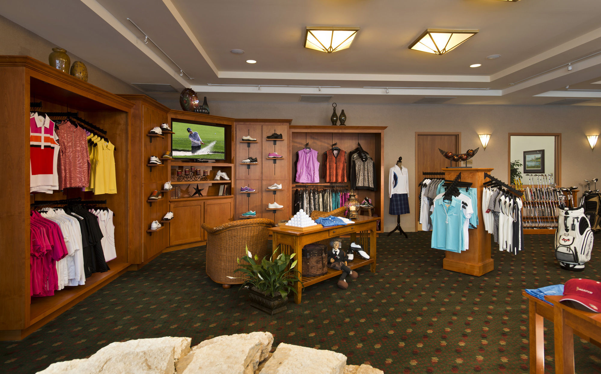 Фото Eaglewood Resort and SPA