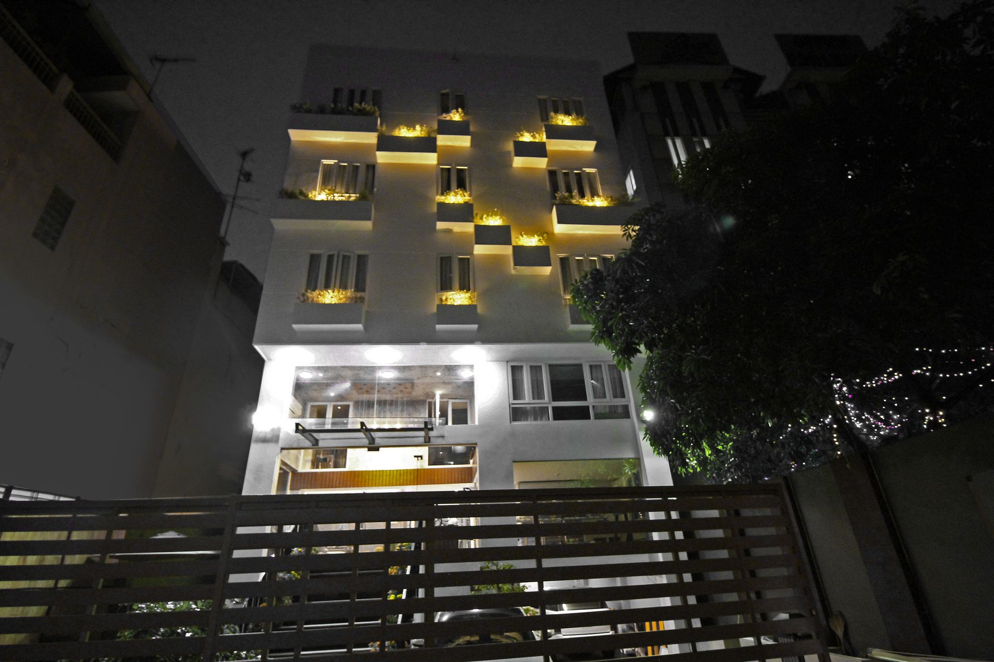 Фото The Como Vo Thi Sau Luxury Apartment