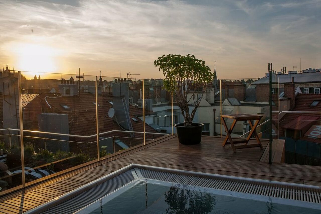 Фото The Emblem Hotel