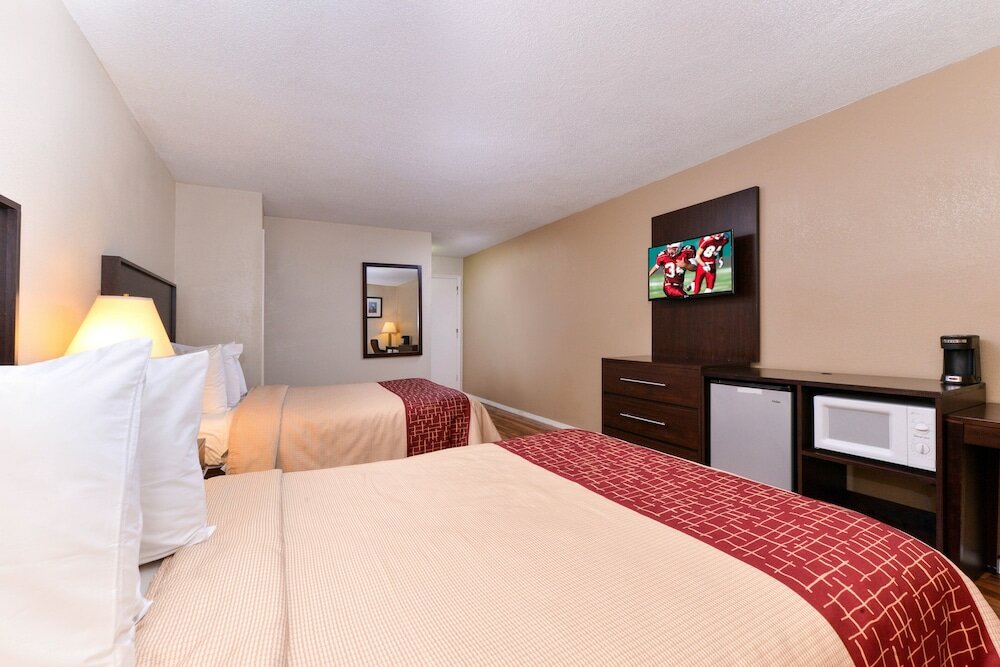 Фото Red Roof Inn Chambersburg