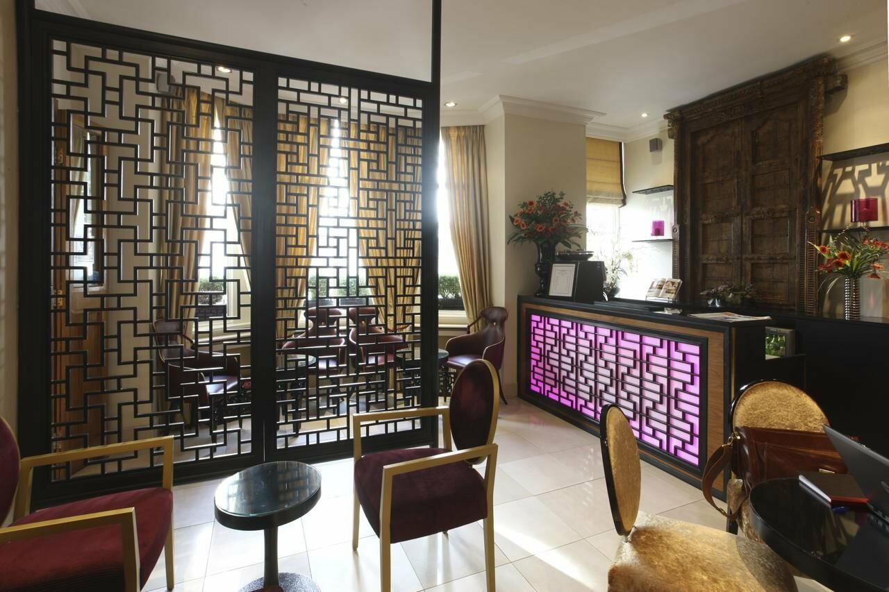 Фото Mayflower Hotel