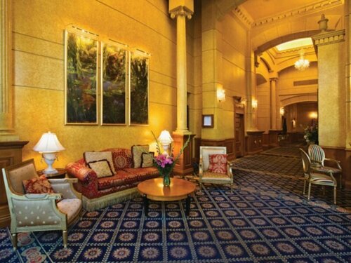 Внешний вид отеля Executive Hotel Le Soleil в Ванкувере, фото 2