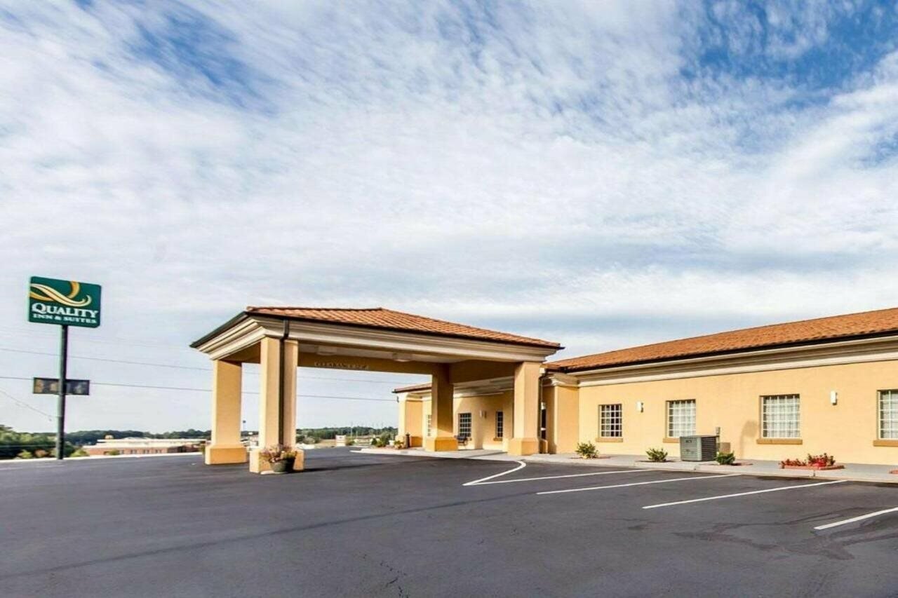 Фото Quality Inn & Suites