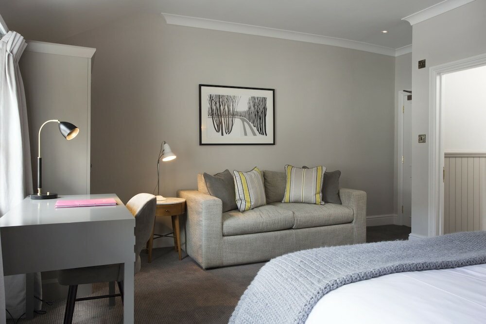 Фото Royal Wells Hotel