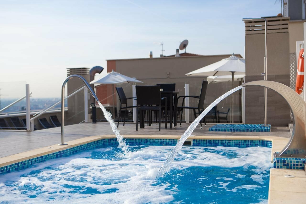 Фото Hotel Porcel Ganivet