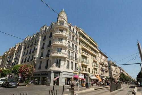 Гостиница Kyriad Nice Gare в Ницце