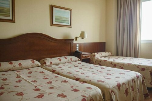 Гостиница Hotel Restaurante Emilio в Кастилия-Ла-Манча