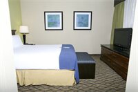 Фото Wingate by Wyndham Roseville/Detroit