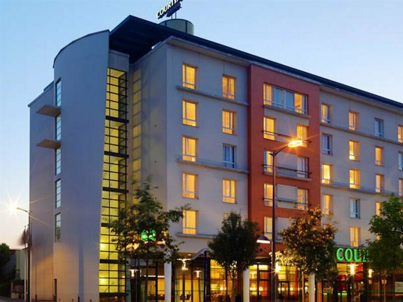 Hotel Courtyard by Marriott Paris La Defense West - Colombes, Colombes, photo
