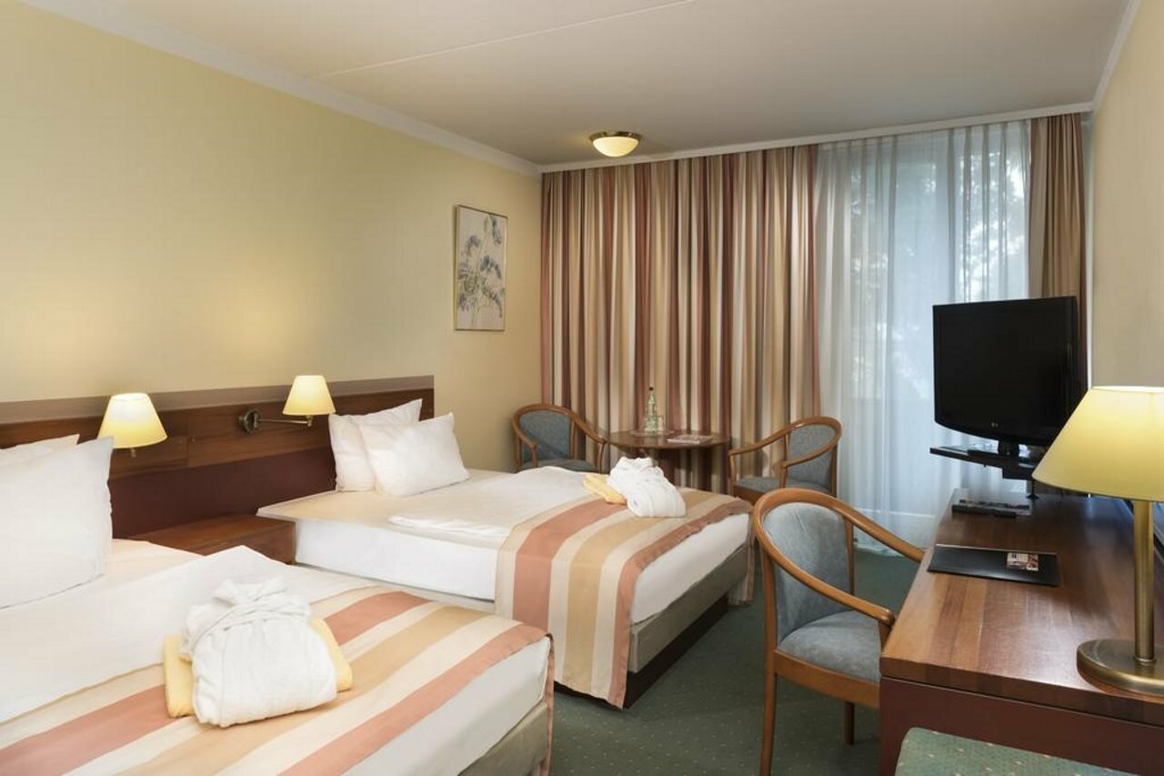 Фото Wyndham Garden Kassel