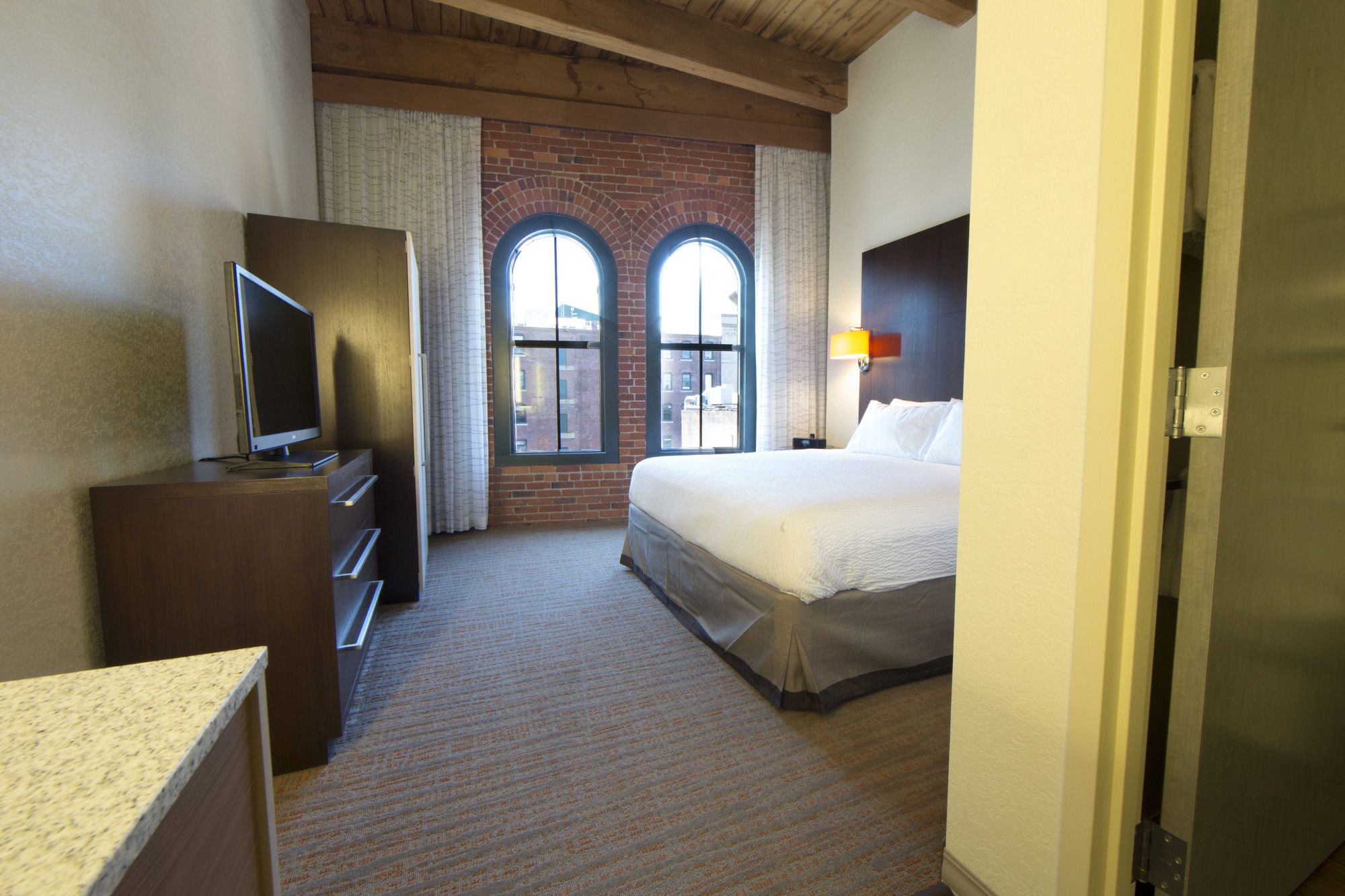 Фото Residence Inn by Marriott Boston Downtown/Seaport