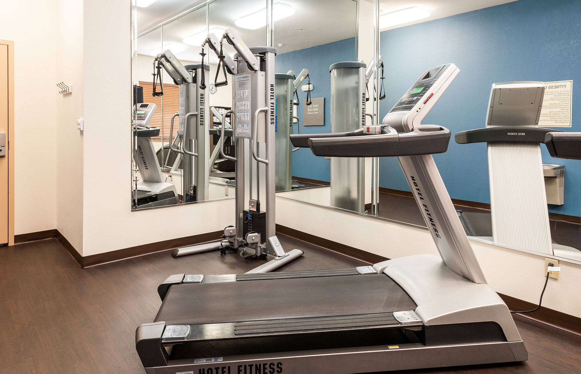 Фото Comfort Suites Oil Center