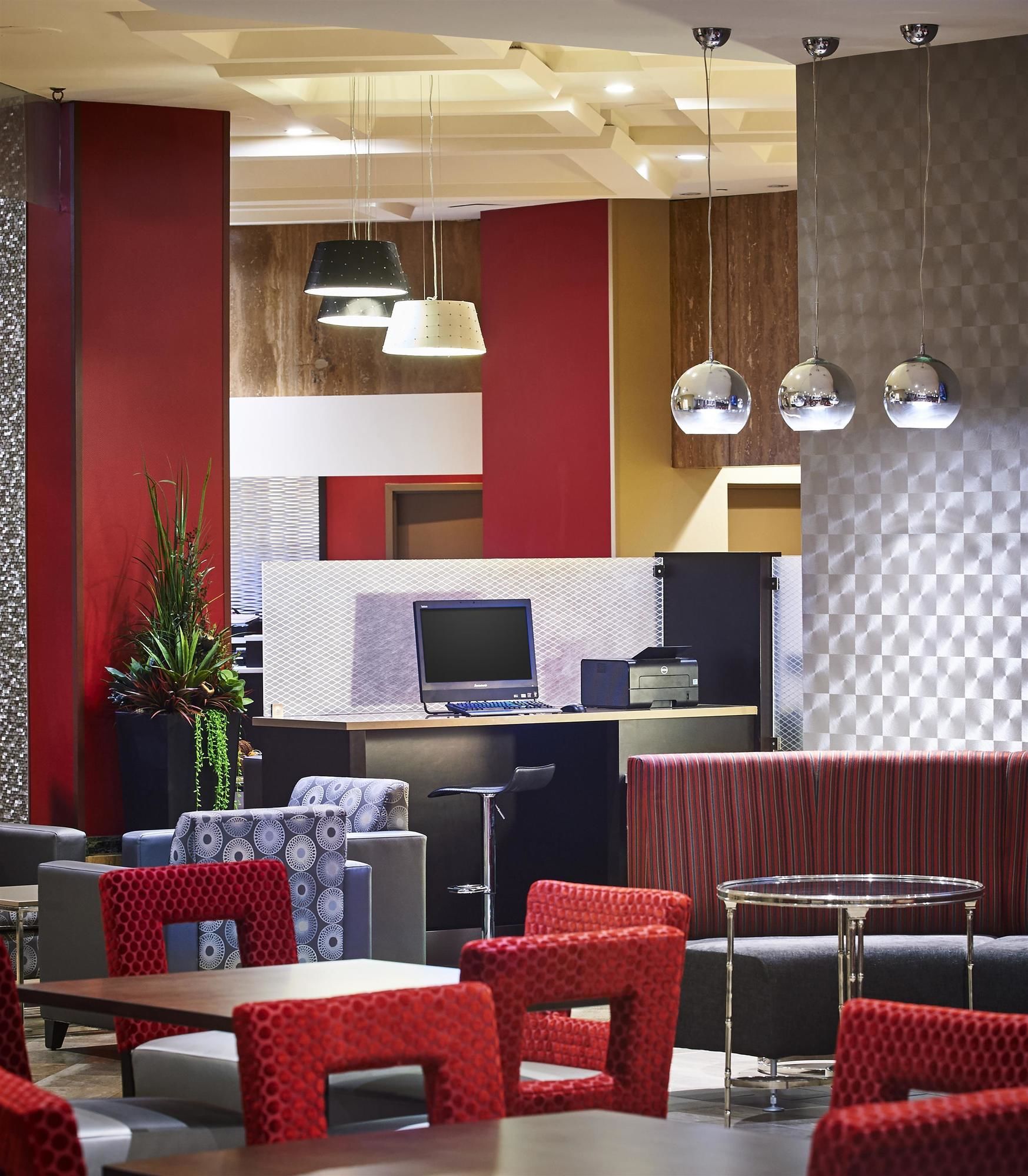 Фото Best Western Plus Waterfront Hotel