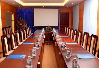 Фото Nhat Thanh Hotel