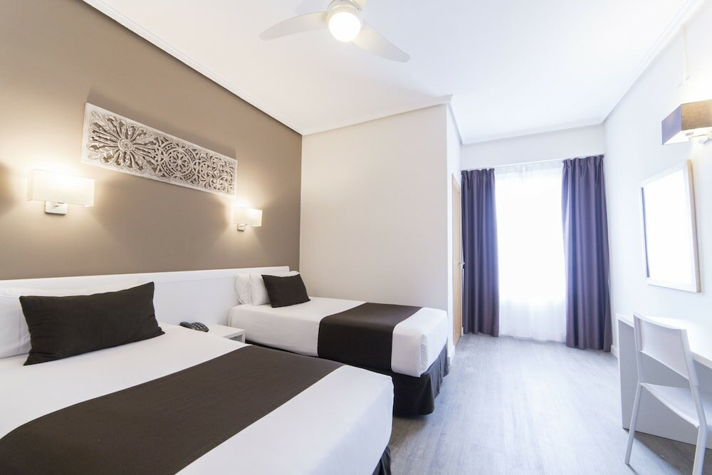 Фото Sweet Hotel Continental