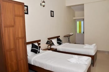 Фото A's Holiday Beach Resort