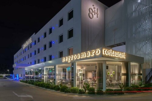 Внешний вид отеля 8Piuhotel в Лечче, фото 1
