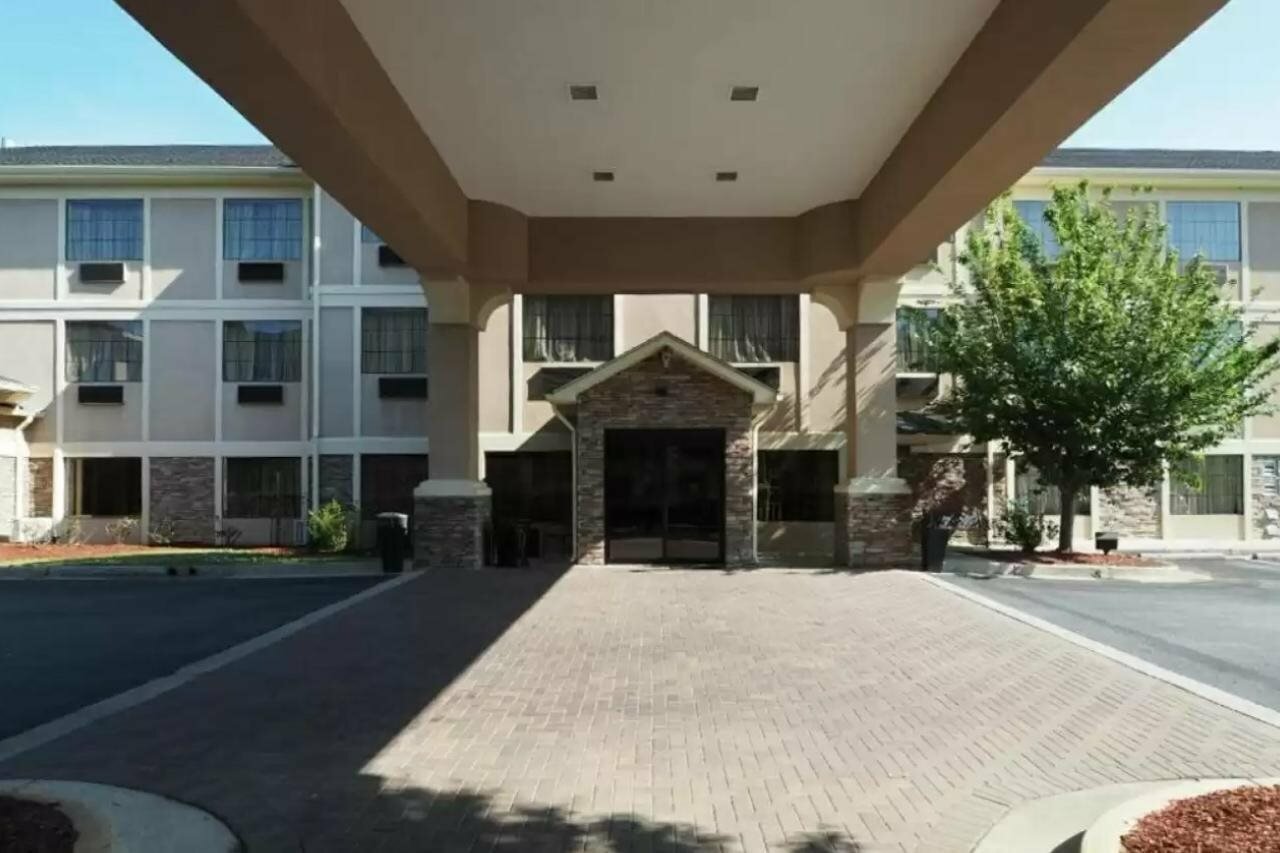 Фото Country Inn & Suites by Radisson, Canton, Ga