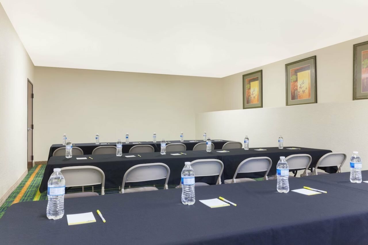 Фото Days Inn by Wyndham San Antonio at Palo Alto