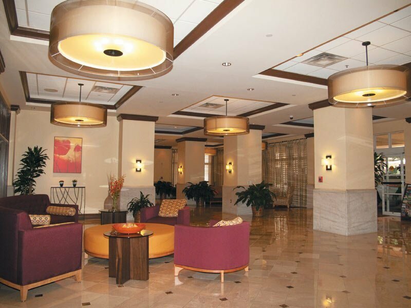 Фото La Quinta Inn & Suites by Wyndham New Orleans Downtown