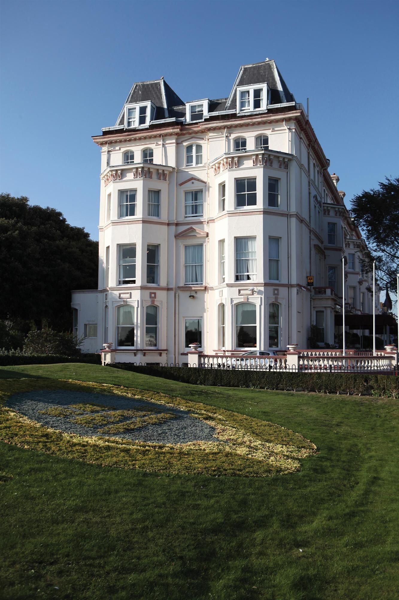 Фото отеля 3