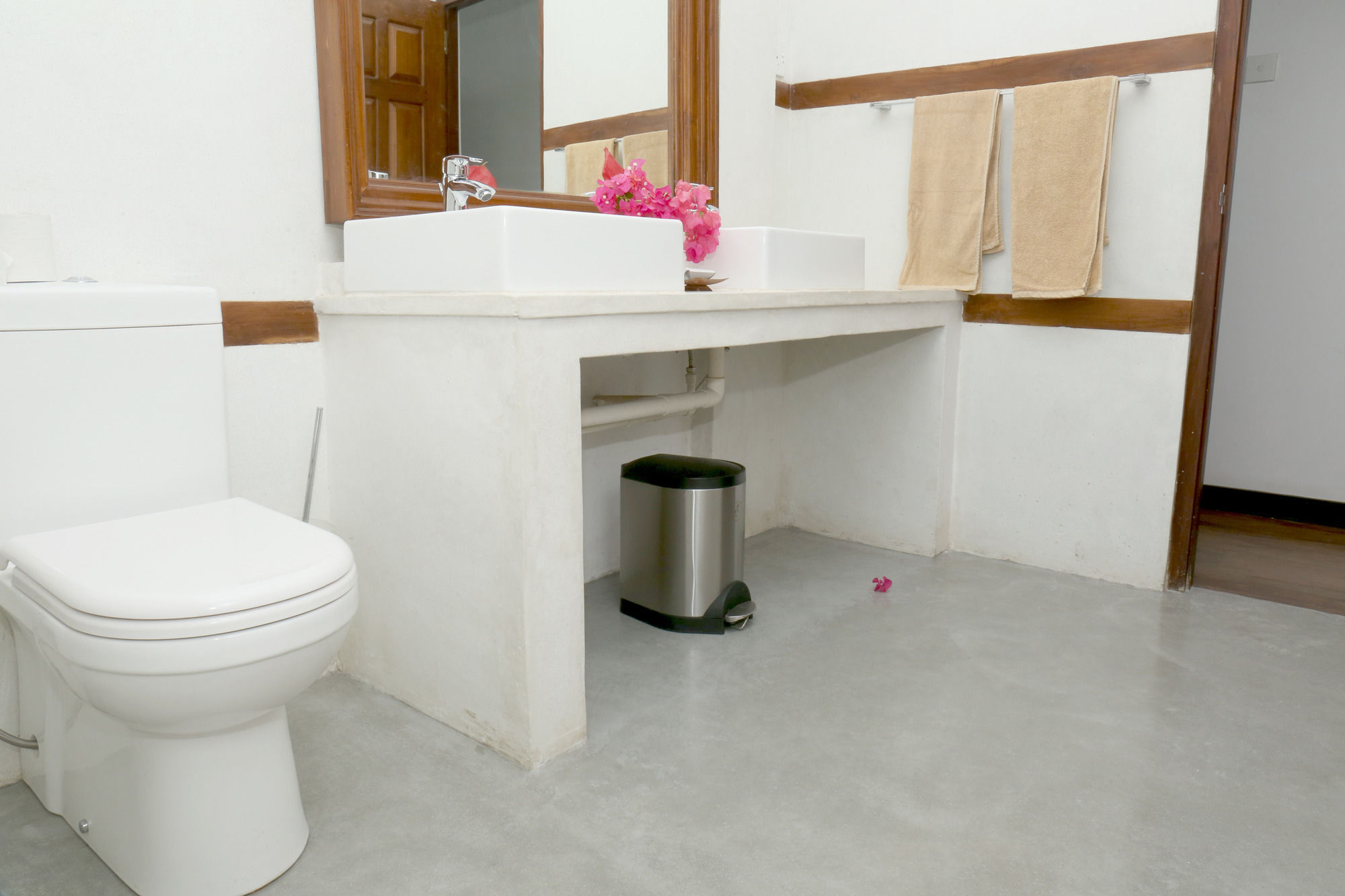 Фото Sea World Boutique Hotel