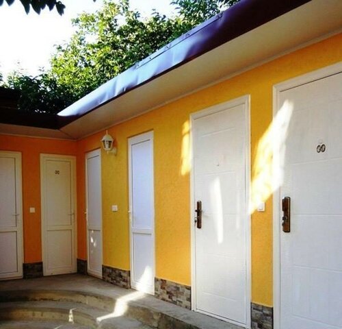 Гостиница Киви и Цитрус в Лоо