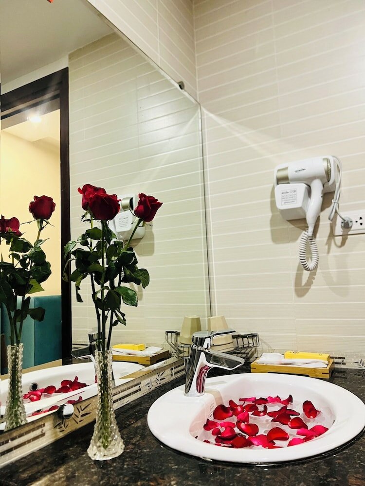 Фото 239 Hotel by RedDoorz