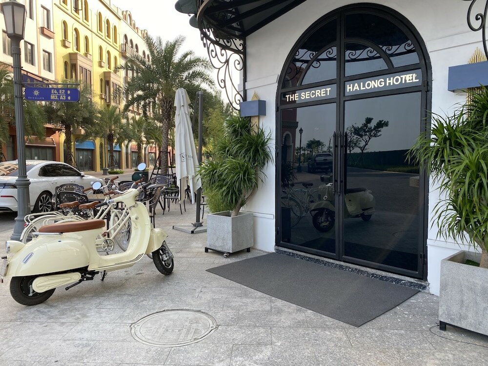 Фото The Secret HạLong Hotel