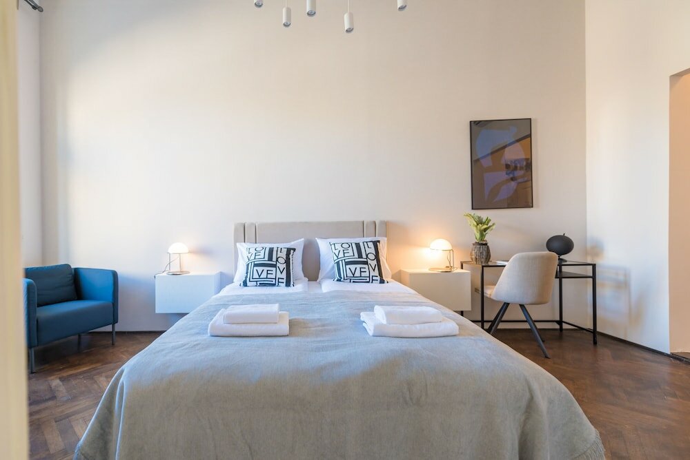 Фото Venus Apartments - Opera III