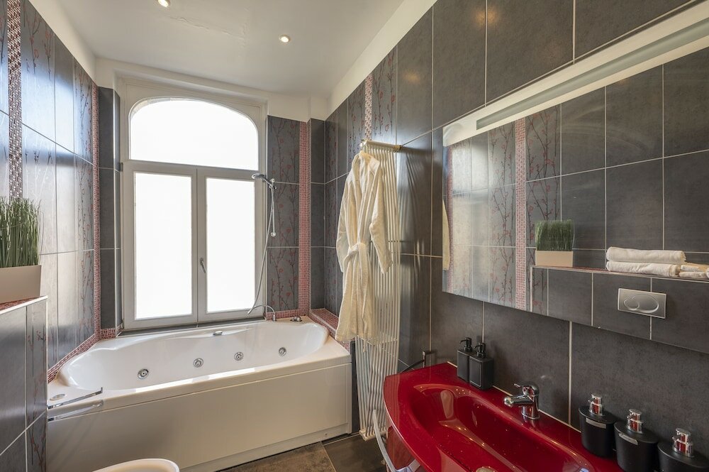 Фото Euro Edens Bed & Breakfast